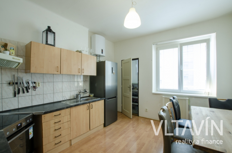 Prodej bytu 3+1, 96 m2, ul. Vrázova, P5 - Smíchov